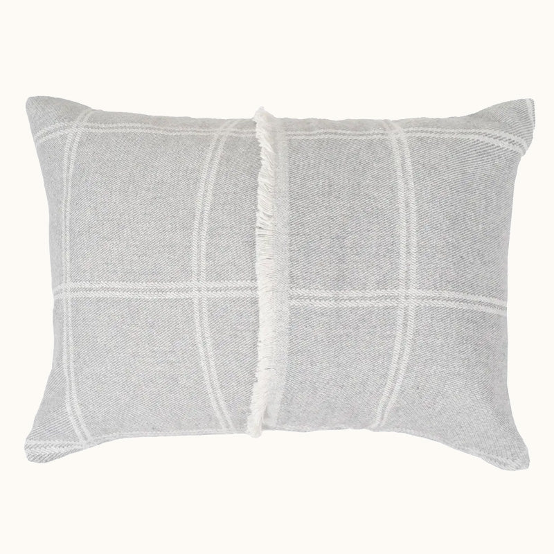 Almohada_rayas_gris_perla_3_Stilo_Decor